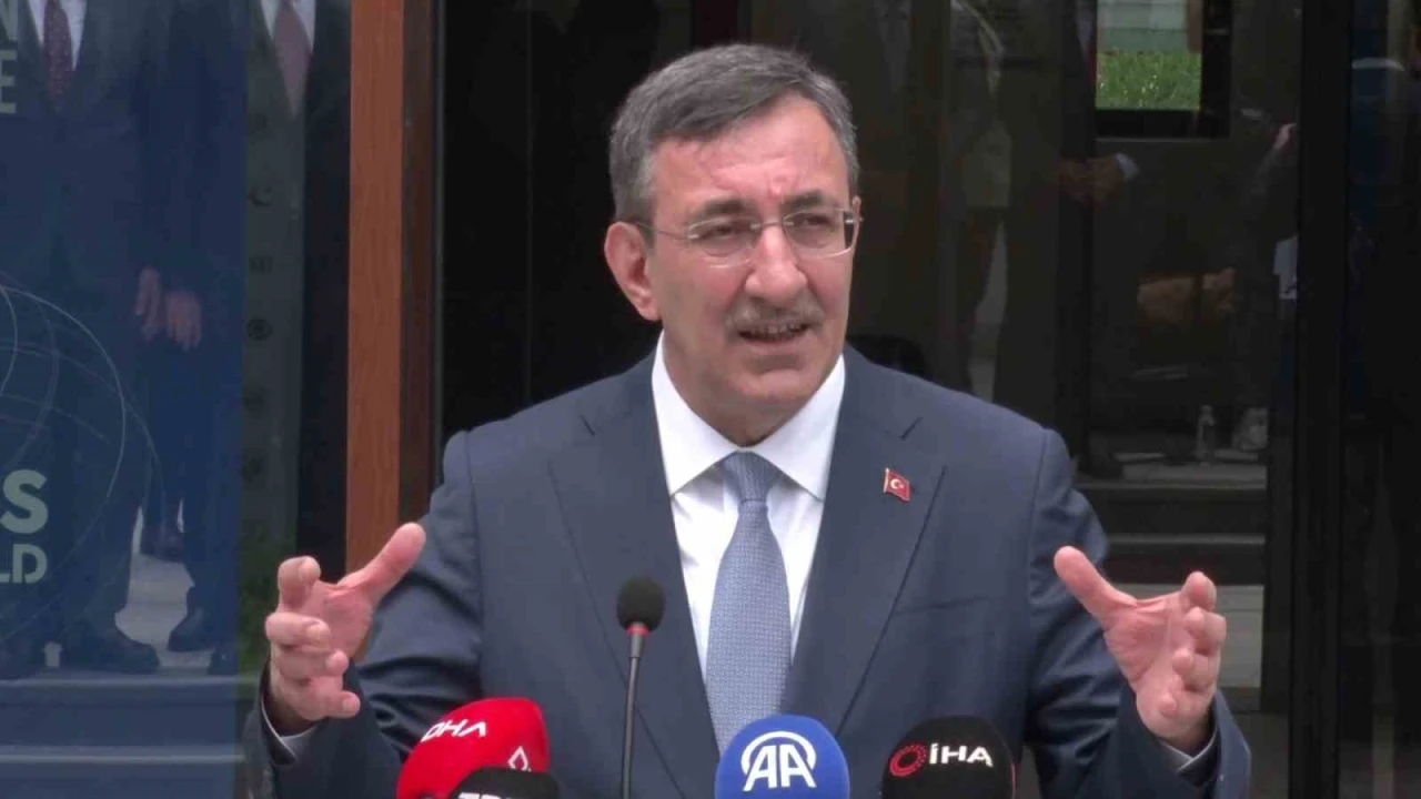 Cumhurbaşkanı Yardımcısı Yılmaz: "Belirsizliklerin, &ccedil;atışmaların y&uuml;kseldiği bu d&ouml;nemde T&uuml;rkiye g&uuml;&ccedil;l&uuml; bir merkez olarak konumlanacak"
