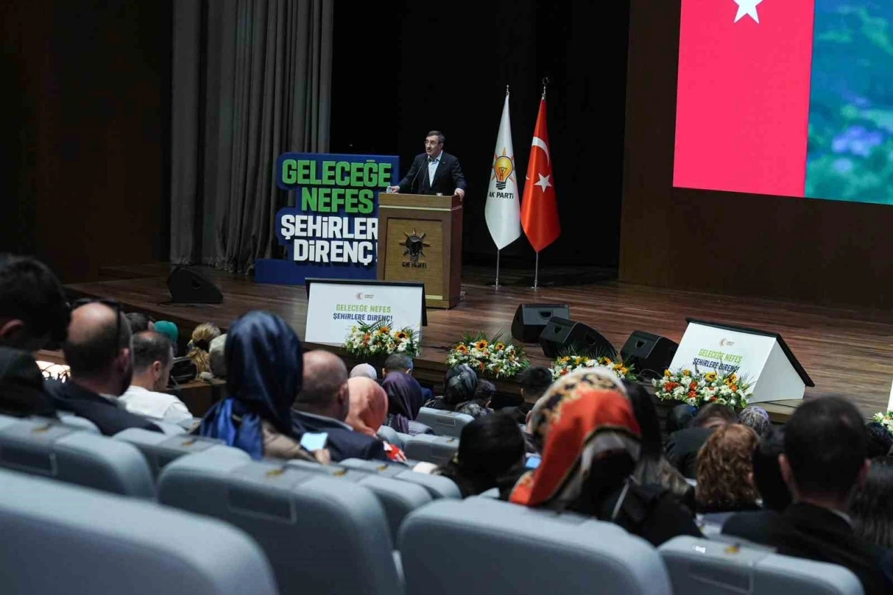 Cumhurbaşkanı Yardımcısı Yılmaz: &quot;Bu yılın sonunda yüzde 20’li, gelecek yıl yüzde 10’lu rakamda bir enflasyonumuz olacak&quot;
