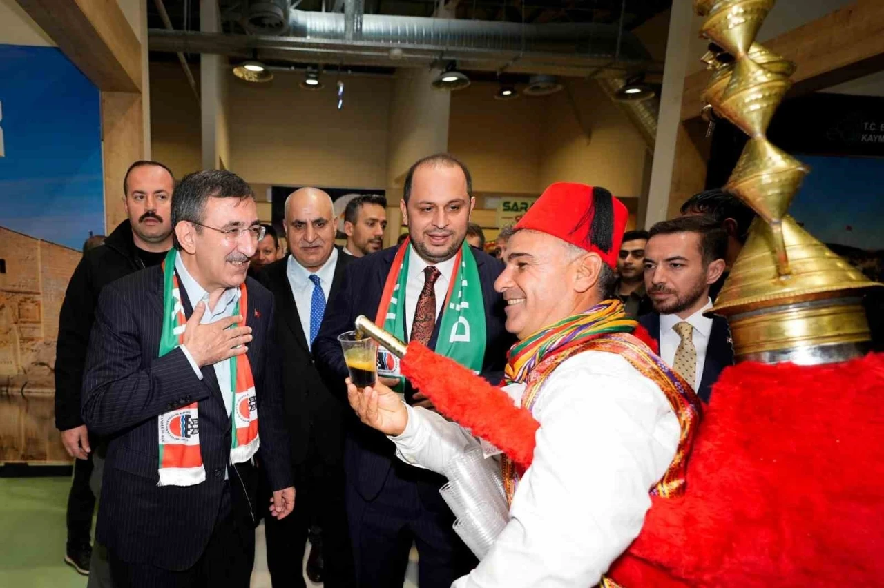 Cumhurbaşkanı Yardımcısı Yılmaz: &quot;Diyarbakır bir medeniyetler şehri&quot;
