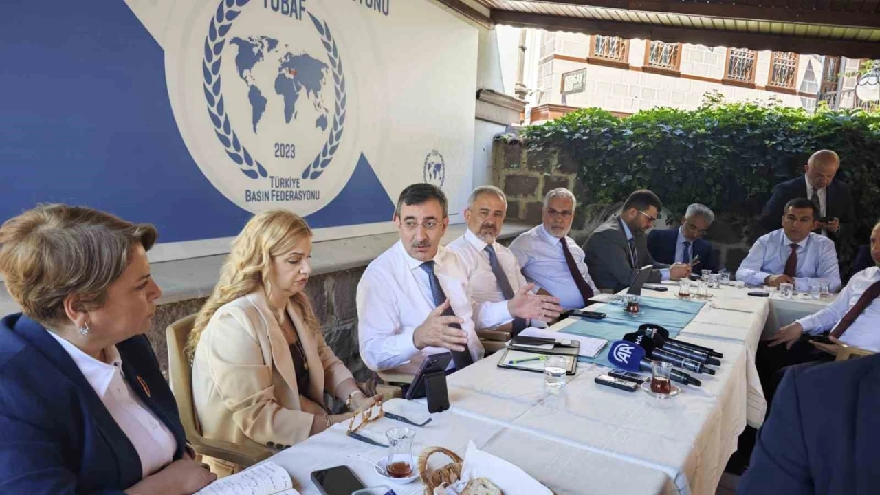 Cumhurbaşkanı Yardımcısı Yılmaz: "Ter&ouml;rs&uuml;z T&uuml;rkiye ile ilgili yasal d&uuml;zenlemeler bu yasama d&ouml;nemine yetişsin diye bir gayret var"
