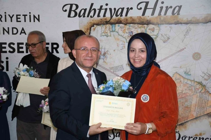 Cumhuriyet&rsquo;in 100. yılına &ouml;zel zirve eserler sergisi
