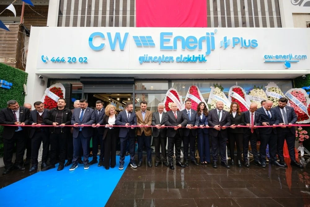 CW Enerji kendi enerjisini &uuml;reten Akıllı İzmir Plus bayisini hizmete a&ccedil;tı
