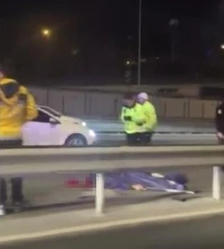 D-100 karayolunda otomobil ile &ccedil;arpışan motosikletli hayatını kaybetti
