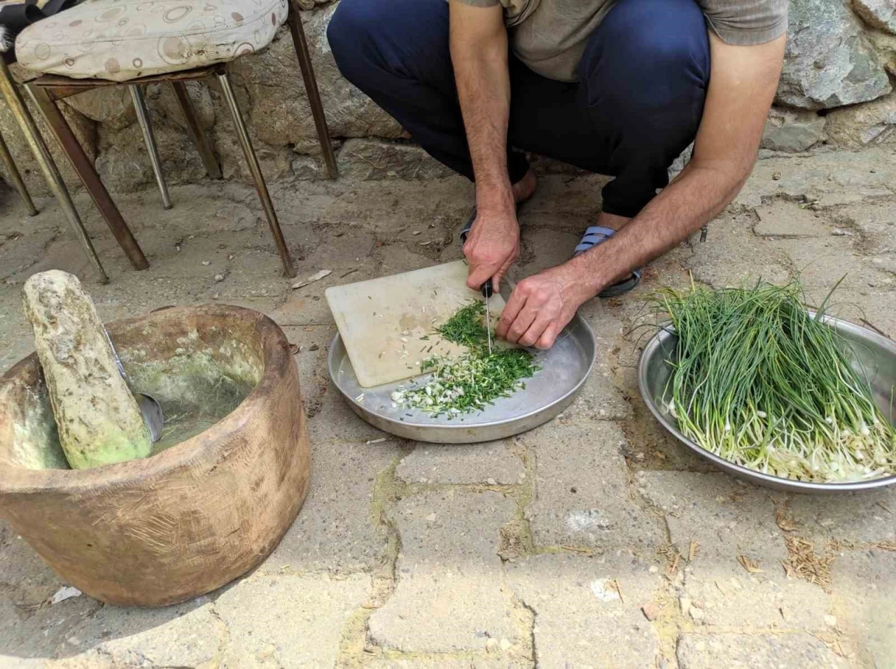 Dağdan toplanıyor, kilosu 10 bin TL’ye satılıyor
