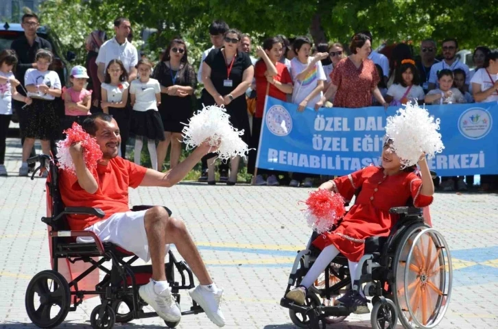 Dalaman’da Engelliler Haftası’nda öğrenciler engel tanımadı