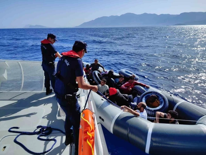 Datça’da 70 düzensiz göçmen kurtarıldı
