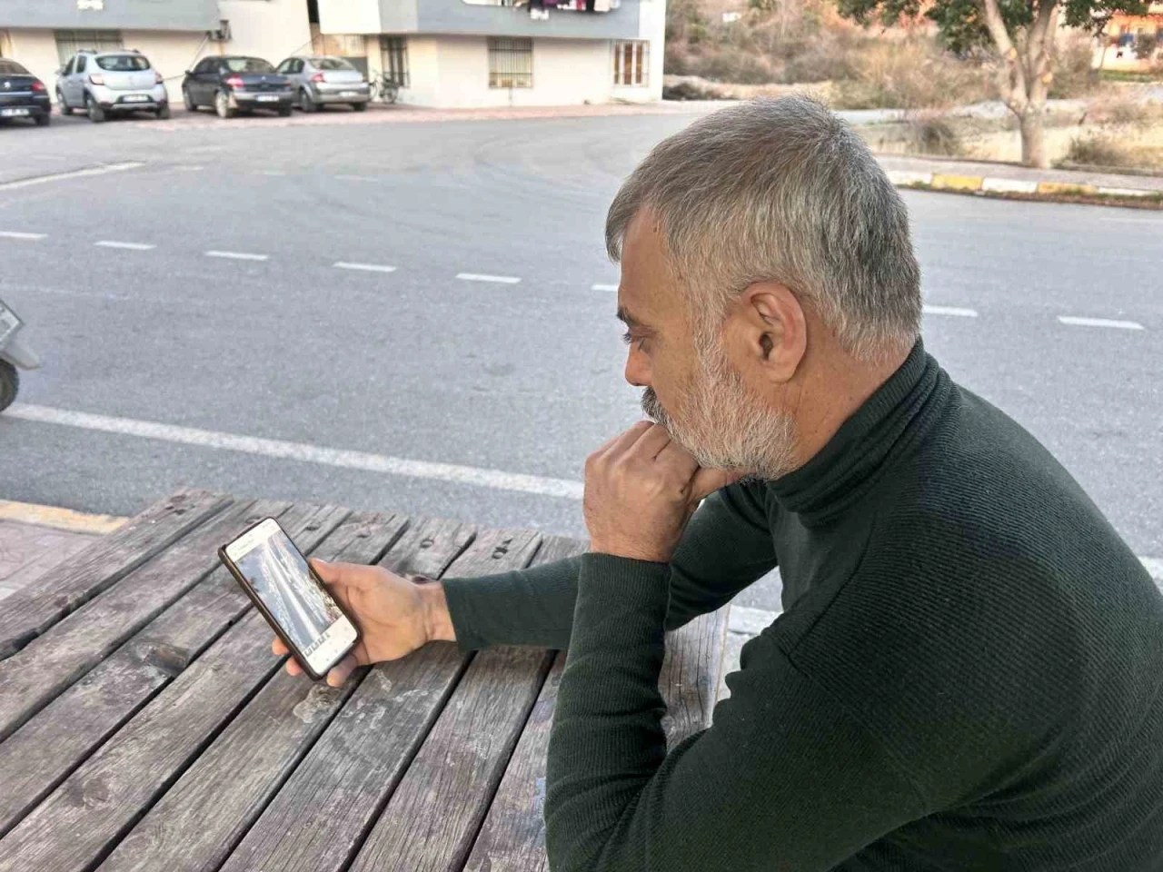 Değirmende Şelalesi soğuk havanın etkisiyle kısmen dondu