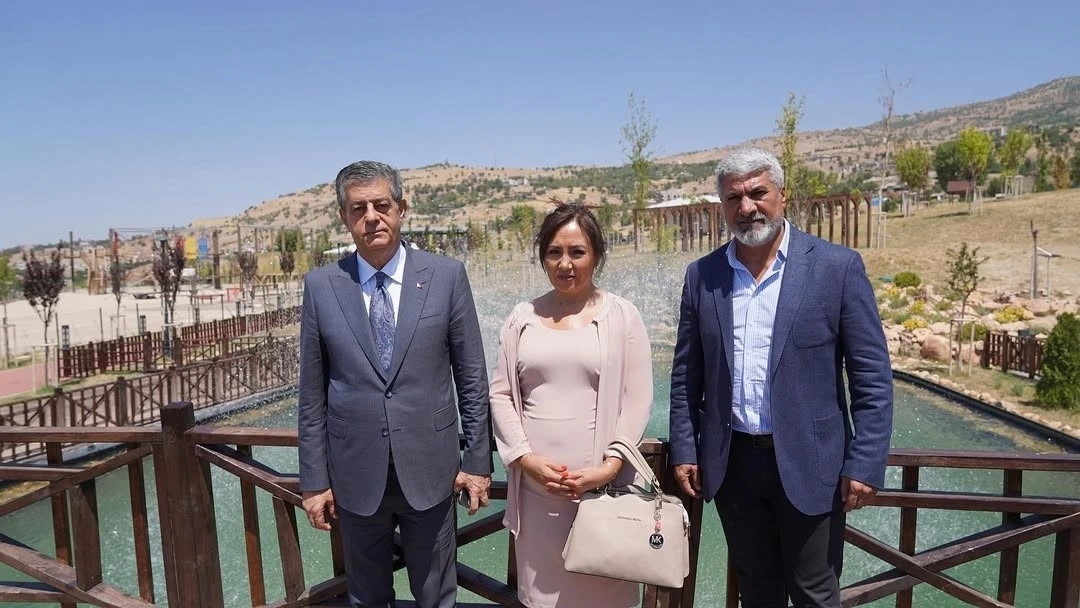 DEM Parti’den ihraç edilen Kayır, Başkan Yarka’yı ziyaret etti
