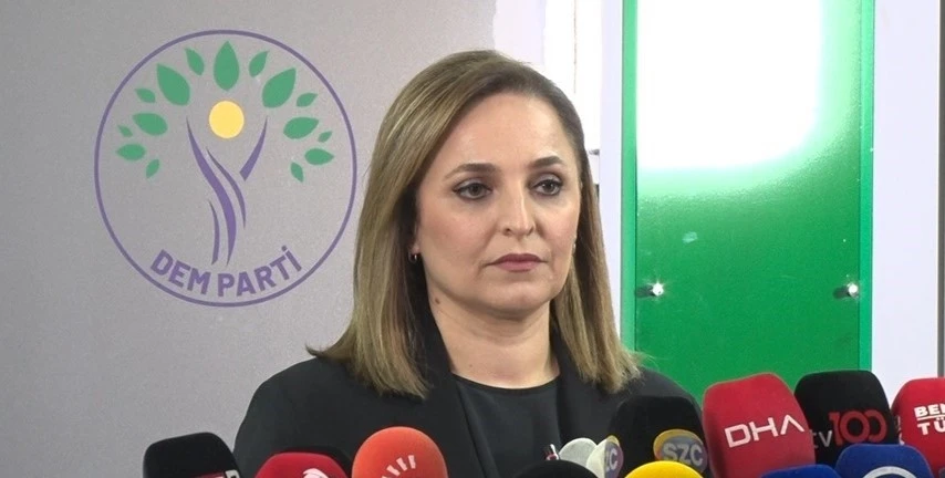 DEM Parti Sözcüsü Doğan: &quot;PKK bugün silahlara veda ettiğini duyurdu&quot;
