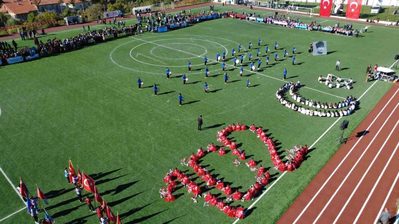 Demirci, Kula, Salihli ve Selendi’de 29 Ekim heyecanı