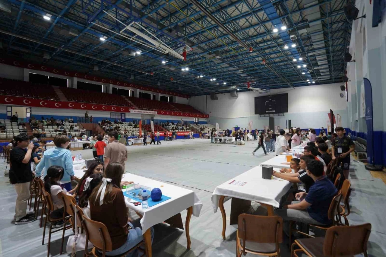DENEYAP Teknoloji At&ouml;lyesi&rsquo;nde proje şenliği d&uuml;zenlendi
