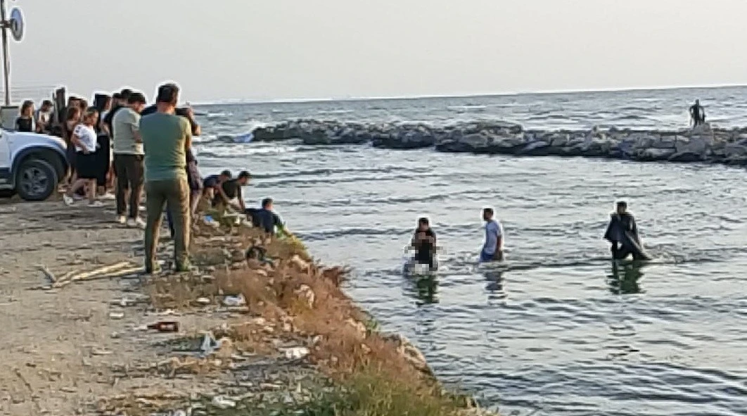 Denizde kaybolan &ccedil;ocuk bulundu, kaldırıldığı hastanede hayatını kaybetti

