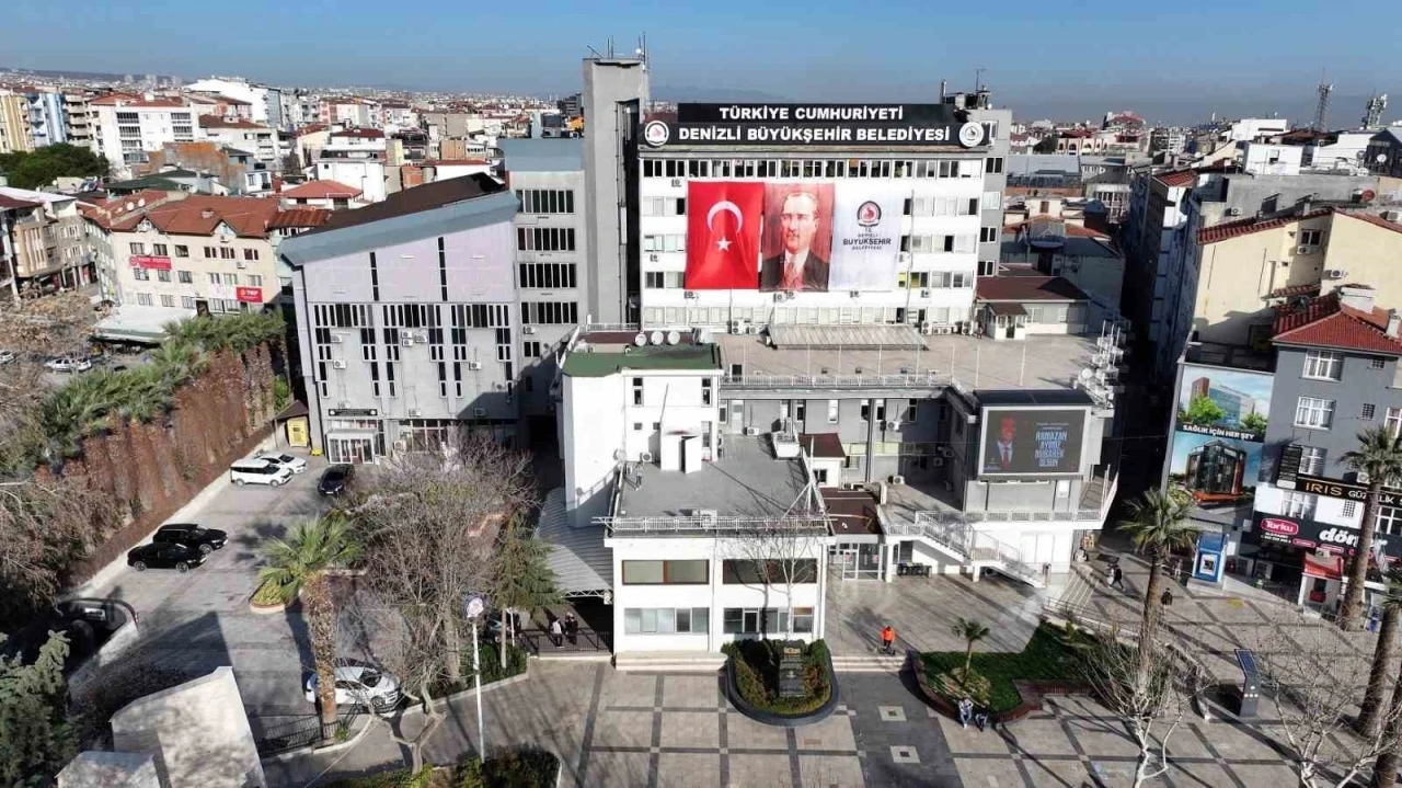 Denizli B&uuml;y&uuml;kşehirden bayram &ouml;ncesi 10 milyon liralık destek
