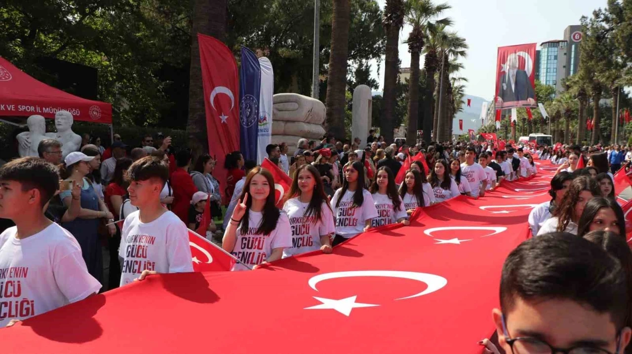 Denizli’de 19 Mayıs Atatürk’ü Anma ve Gençlik Spor Bayramı coşkuyla kutlandı
