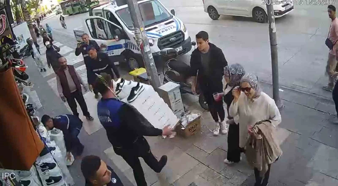 Denizli’de esnaf ile zabıta arasında kaldırım işgali gerilimi
