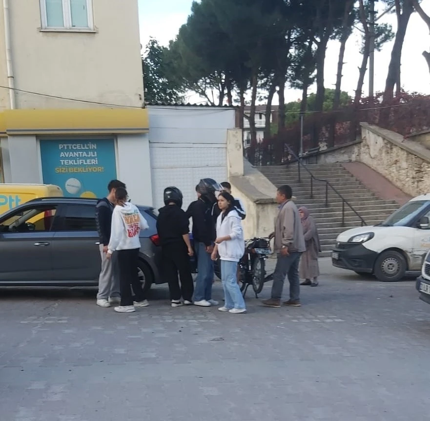 Denizli’de iki motosiklet çarpıştı; 2 yaralı
