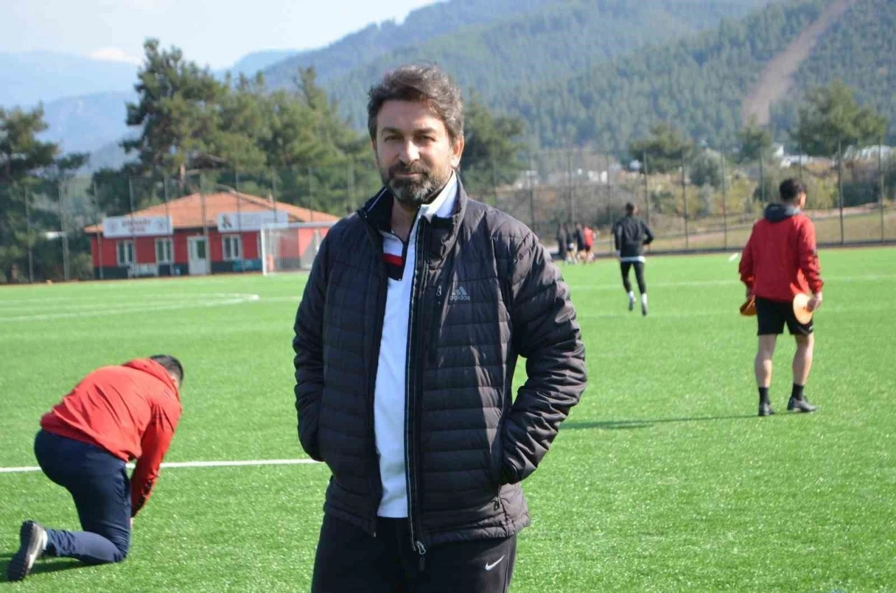 Denizli İdmanyurdu’nda yaprak dökümü
