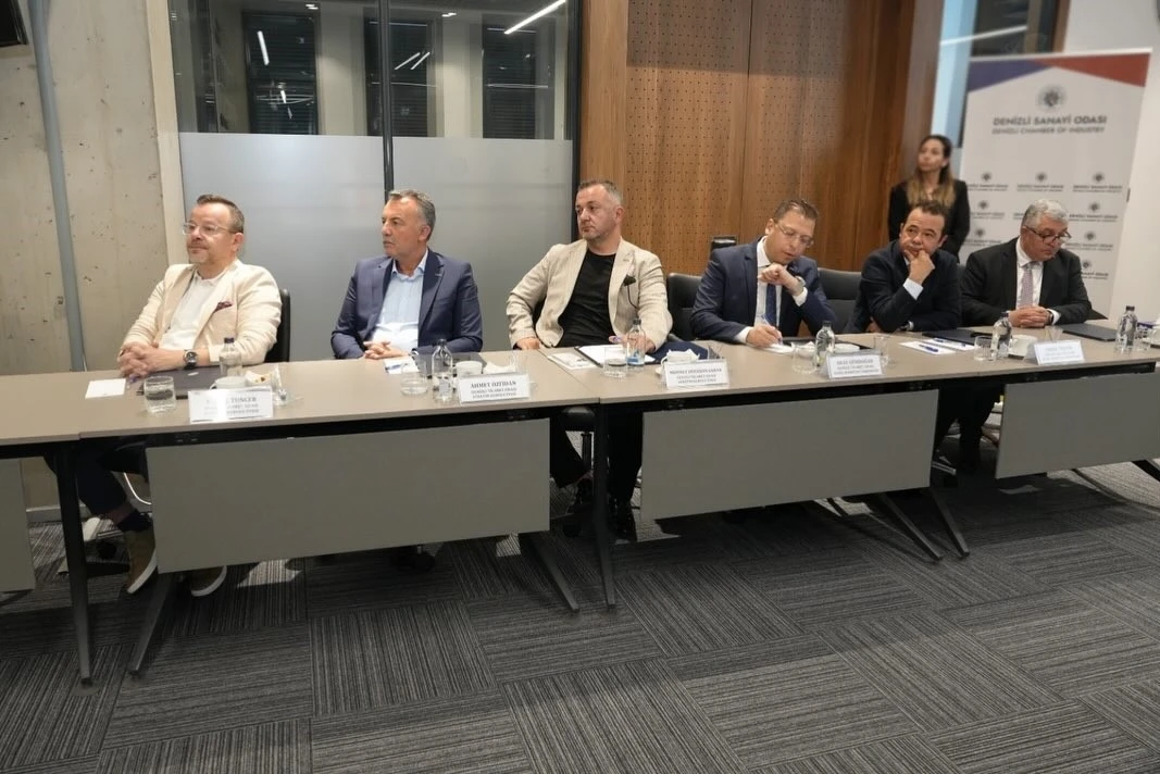 Denizli&rsquo;nin &uuml;&ccedil; g&uuml;c&uuml; DSO &ccedil;atısı altında bir araya geldi
