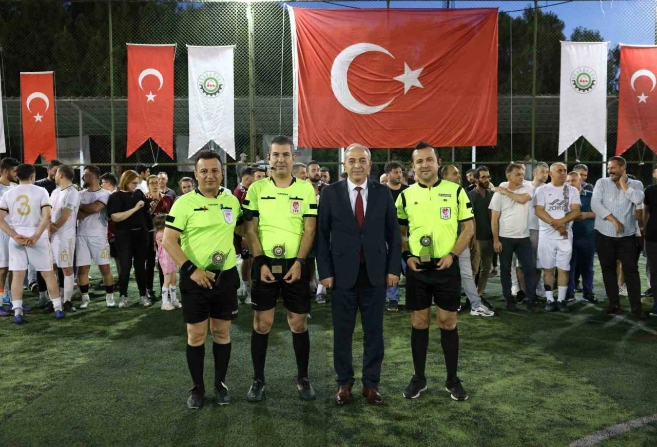 Denizli OSB Futbol Ligi&rsquo;nin şampiyonları belli oldu
