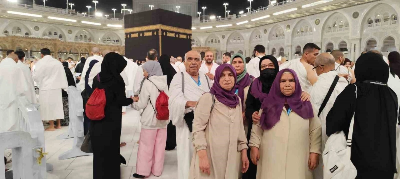 Denizlili umreciler Mekke&rsquo;de ilk umre ibadeti ger&ccedil;ekleştirildi

