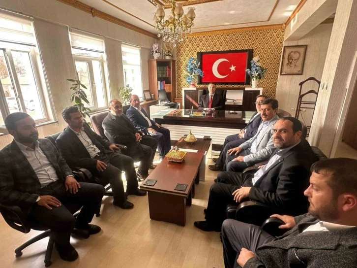 Deprem b&ouml;lgesinde g&ouml;rev yapan din g&ouml;revlilerine başarı belgeleri takdim edildi
