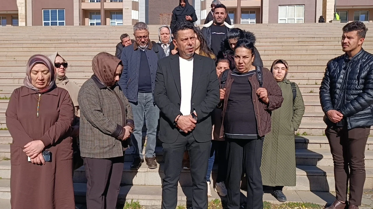 Depremde 44 kişi &ouml;lm&uuml;şt&uuml;, tutuklu m&uuml;teahhitten ilgin&ccedil; savunma: "M&uuml;teahhidim ama anlamam, ilkokul mezunuyum"
