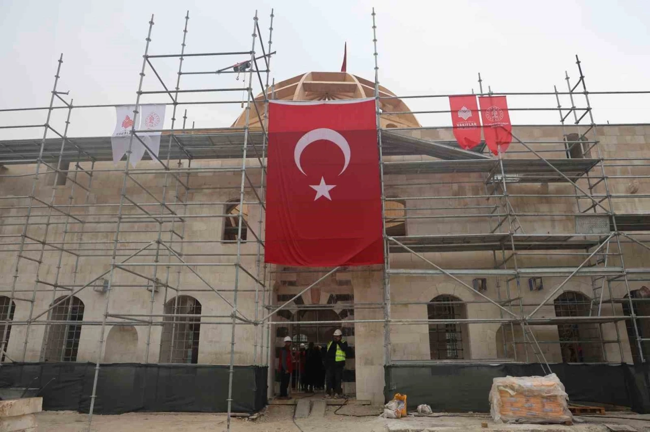 Depremde hasar alan Habib-i Neccar Camii, temmuzda ibadete açılacak
