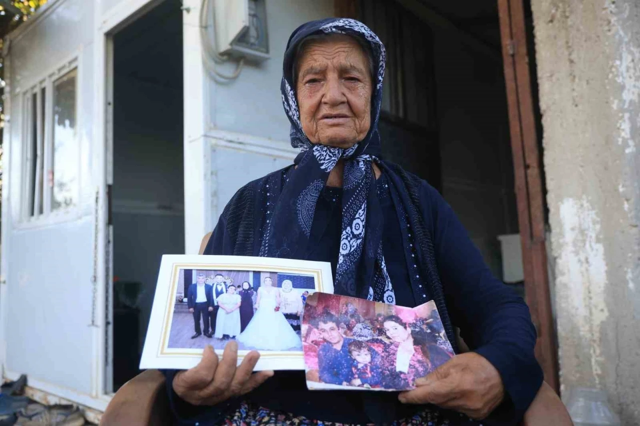 Depremde oğlunu, gelini ve torunlarını kaybeden acılı anne, 12 gündür zihinsel engelli kızından gelecek umutlu haberi bekliyor
