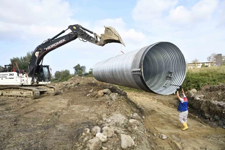 Dere ge&ccedil;işlerine &ccedil;elik boru menfezler
