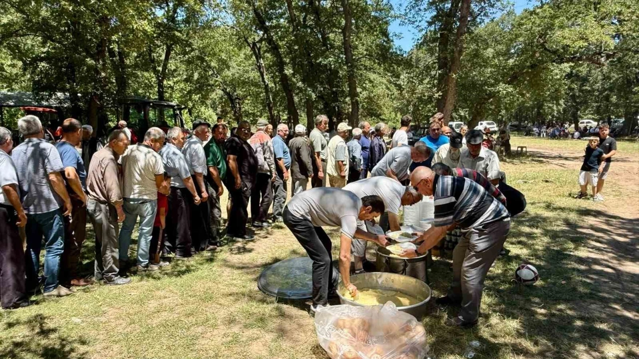 Dereoba k&ouml;y&uuml; hayrı yapıldı
