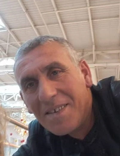 Dereye düşen adam hayatını kaybetti, arkadaşı son anda kurtarıldı
