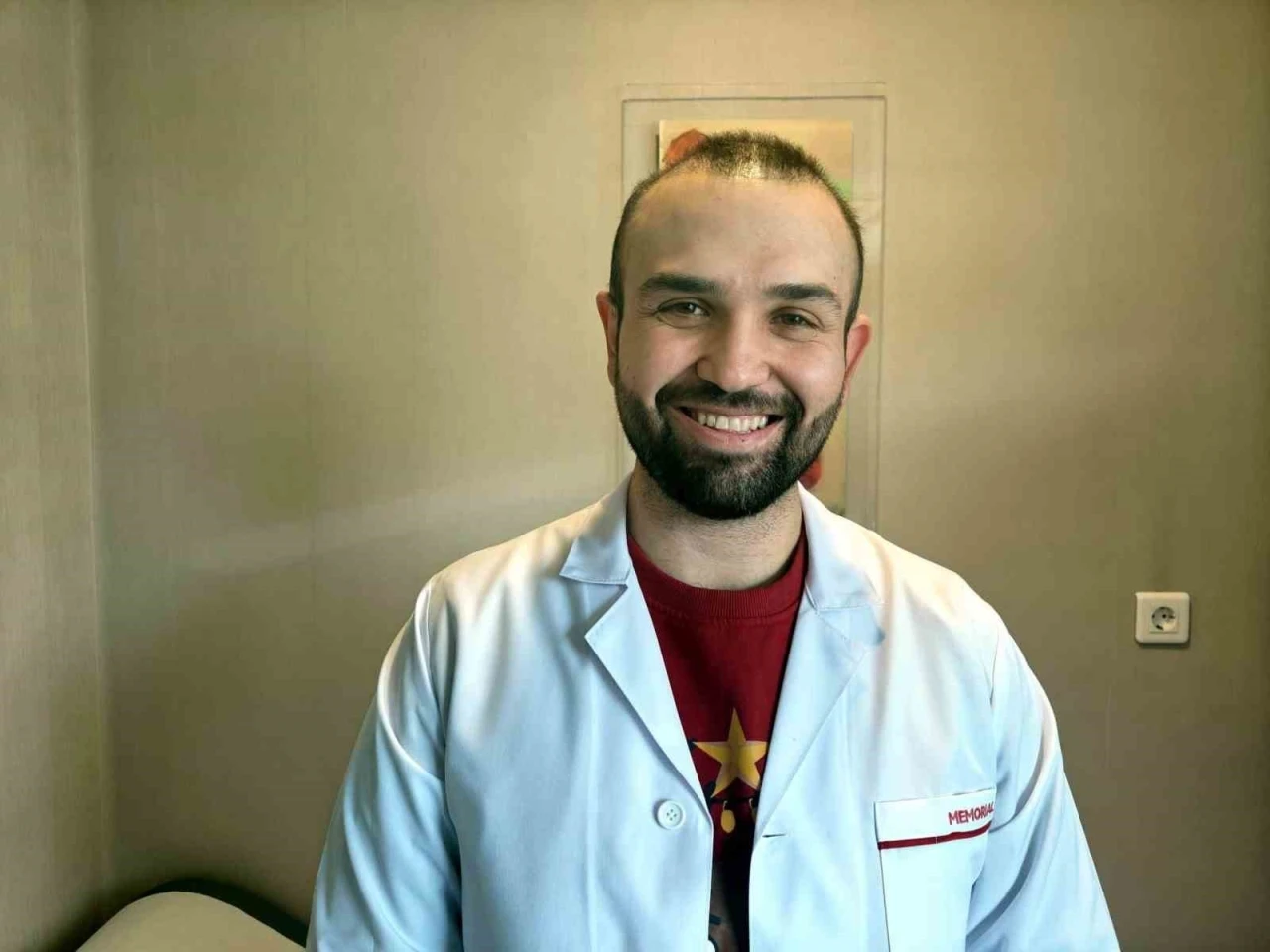 Dermatoloji Uzmanı Muhammed Burak Yücel uyardı: &quot;Sahte botoks gerçekten ölüm saçıyor&quot;
