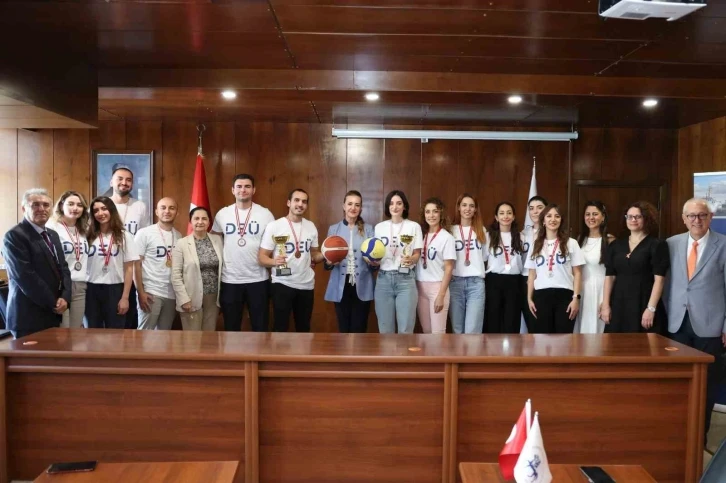 DE&Uuml;&rsquo;l&uuml; sağlık&ccedil;ılar Kamu Spor Oyunları&rsquo;na damga vurdu
