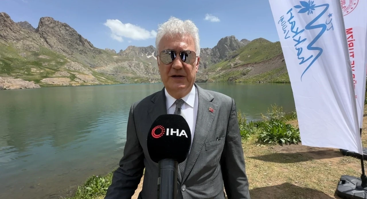 Devlet Tiyatroları Genel Müdürü Tamer Karadağlı: &quot;Yüksekova’da kültür, sanat ve turizm yeşerecek&quot;

