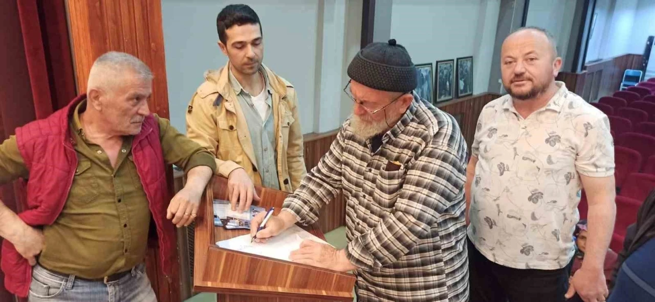 Devrekli heyelan mağdurları evlerine kavuştular
