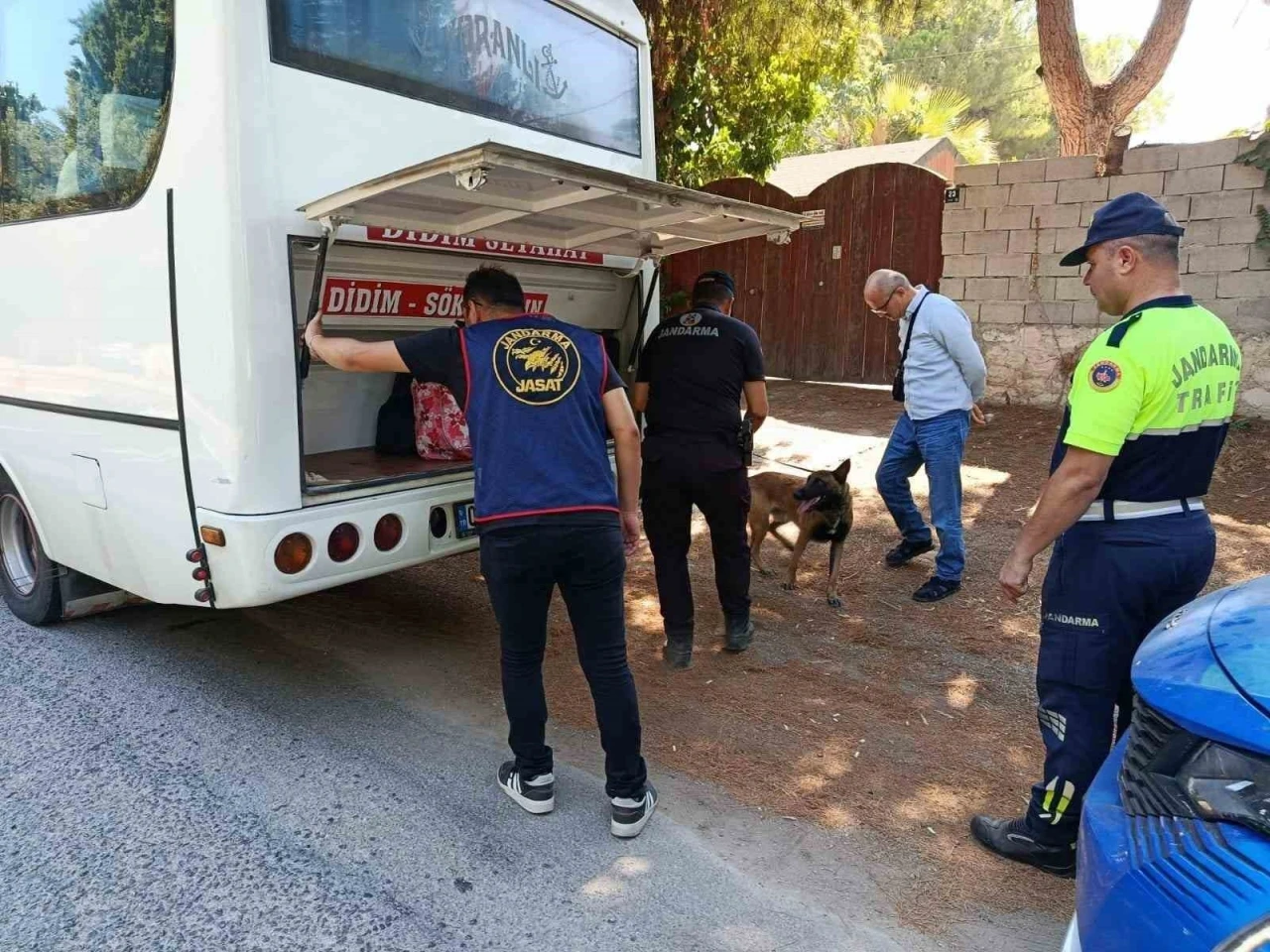 Didim’de 17 aranan şahıs yakalandı
