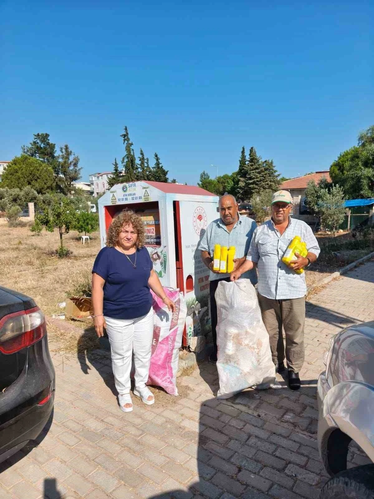 Didim&rsquo;de &ccedil;ift&ccedil;ilere zirai atık ambalaj &ccedil;ağrısı
