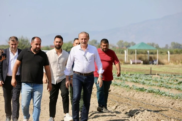 Didim&rsquo;de kış sebzelerinin ekimine başlandı
