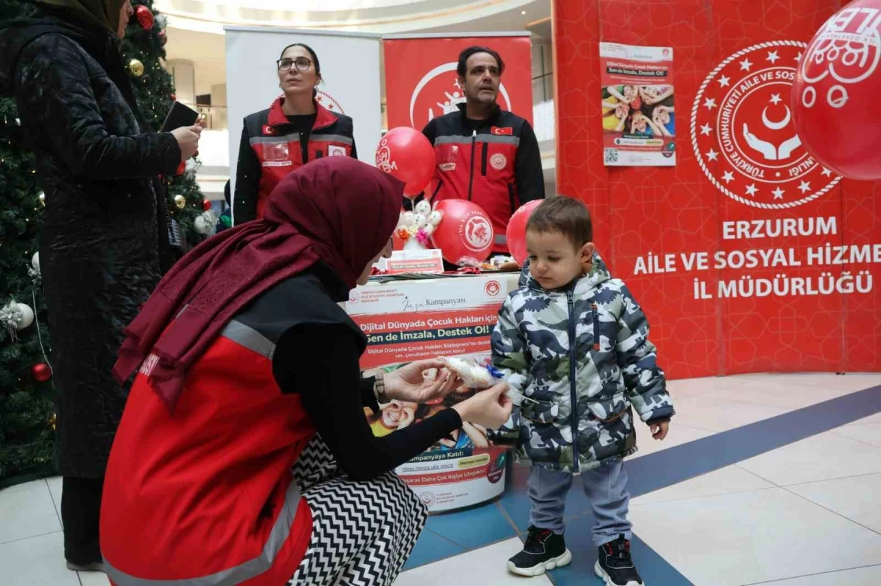Dijital d&uuml;nyada &ccedil;ocuk haklarına destek i&ccedil;in Erzurum&rsquo;da imza kampanyası
