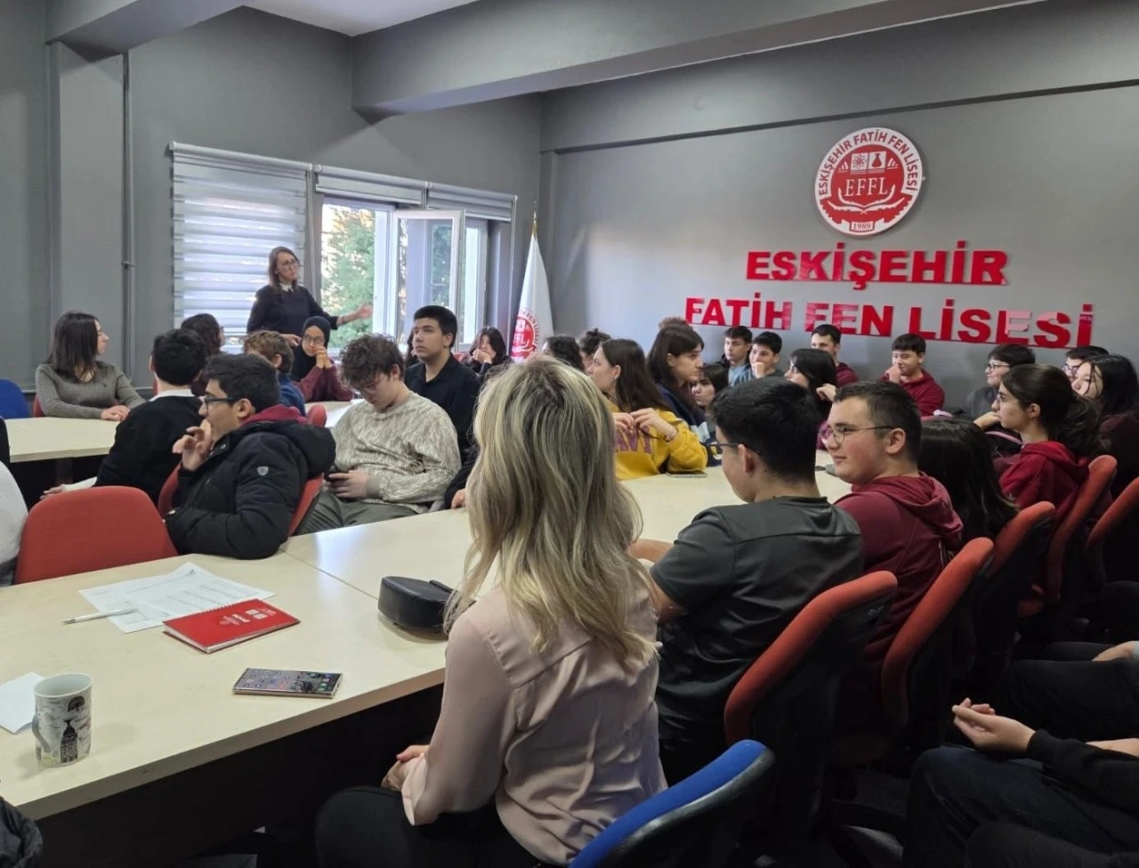 ’Dijital Farkındalık ve Siber Güvenlik’ eğitimi gerçekleştirildi