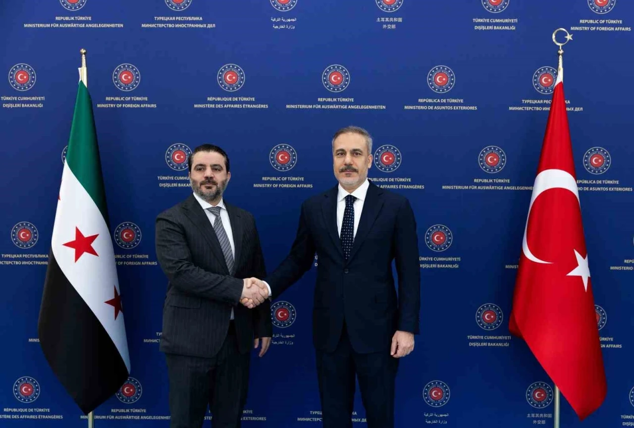 Dışişleri Bakanı Fidan, Suriyeli mevkidaşıyla bir araya geldi
