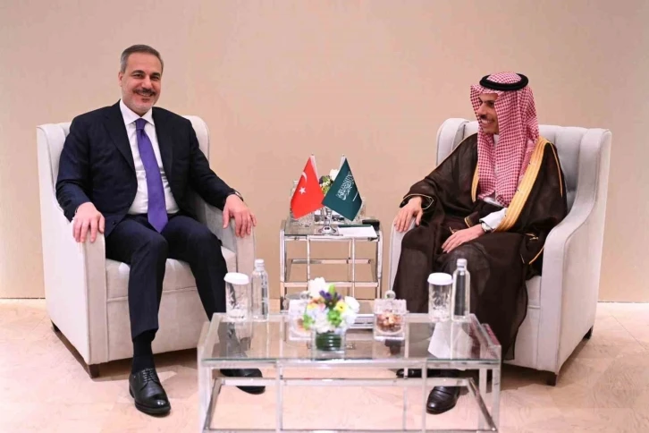 Dışişleri Bakanı Fidan, Suudi Arabistan Dışişleri Bakanı Ferhan ile görüştü

