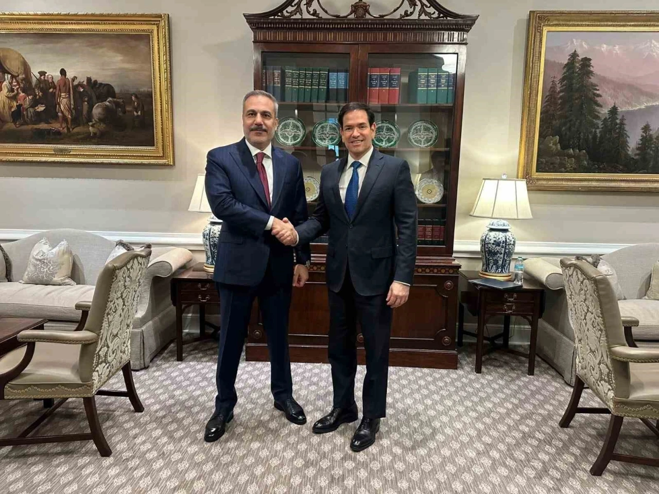 Dışişleri Bakanı Hakan Fidan, ABD’li mevkidaşı Rubio ile bir araya geldi
