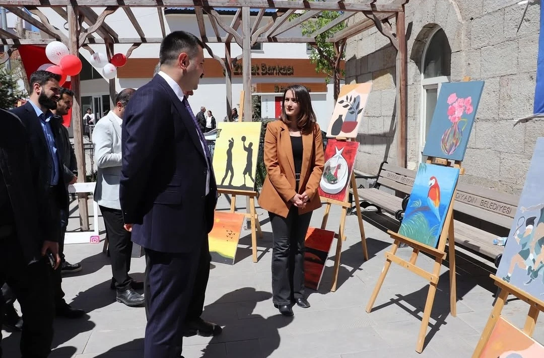 Diyadin’de gençlik haftası sergisi
