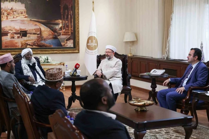 Diyanet İşleri Başkanı Erbaş: &ldquo;M&uuml;sl&uuml;manlar, Filistin konusunda daha duyarlı olmalı&rdquo;
