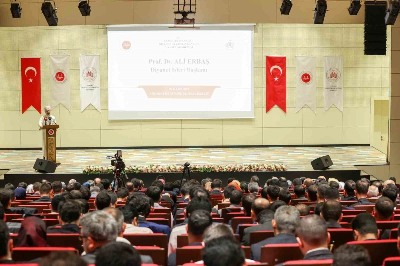 Diyanet İşleri Başkanı Erbaş: &quot;Diyanet Akademisi, eğitim öğretim hizmetlerimizi daha ileri bir noktaya taşıyacak&quot;
