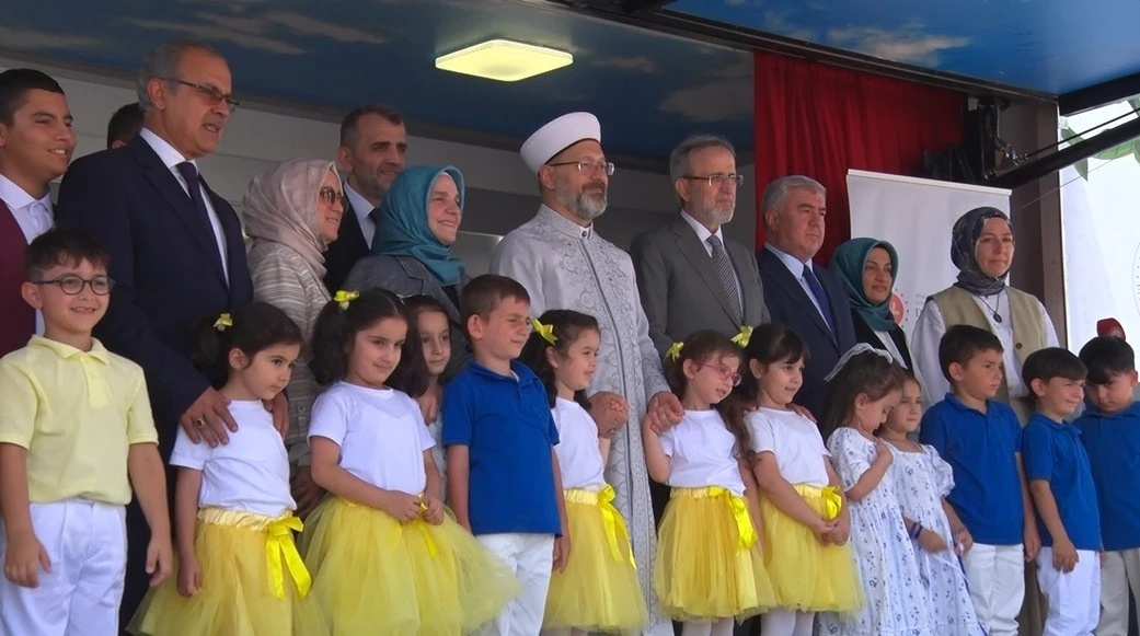 Diyanet İşleri Başkanı Erbaş: &quot;Gezici Mobil Kur’an Kursumuzu hayata geçiriyoruz&quot;
