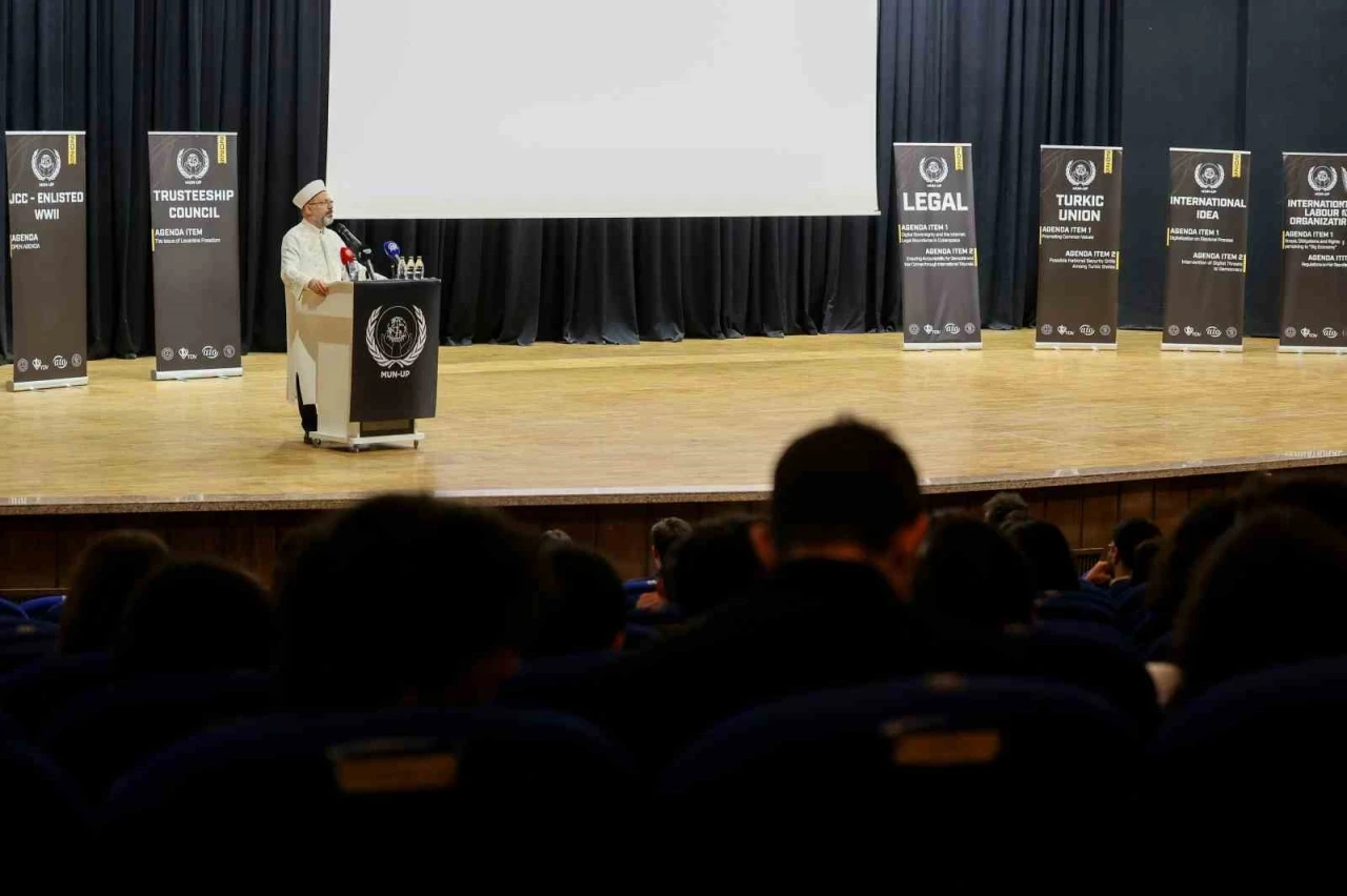 Diyanet İşleri Başkanı Erbaş: &quot;İslam’ın adalet sistemine uygun olarak oluşturulacak bir BM dünyayı kurtarır&quot;
