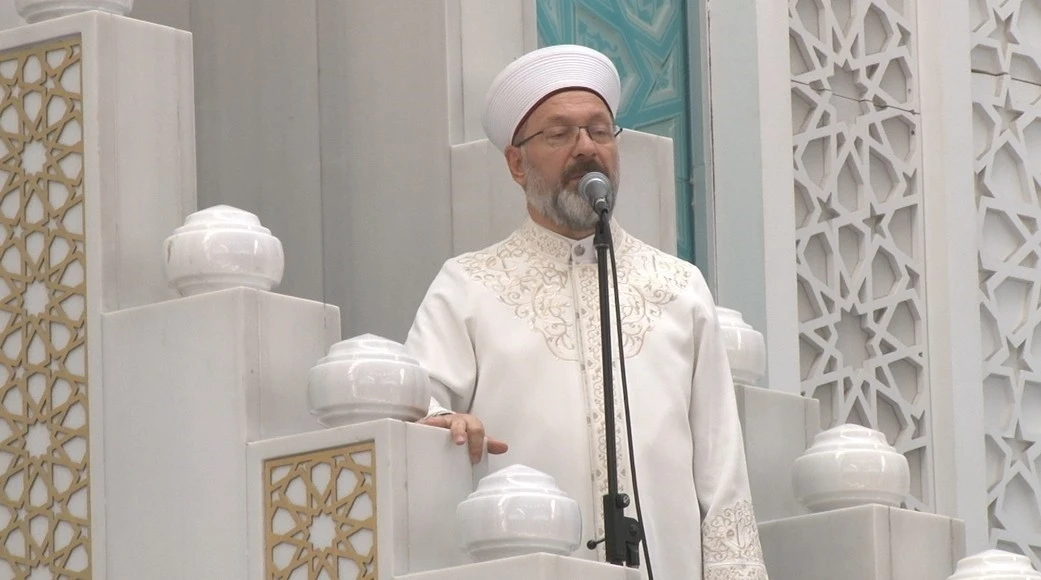 Diyanet İşleri Başkanı Erbaş’tan, orman yangınları sebebiyle yağmur duası
