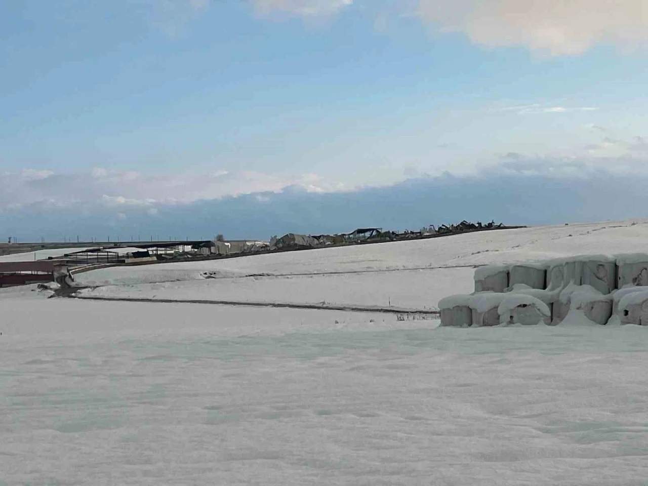 Diyarbakır&rsquo;da 12 fabrikanın &ccedil;atısı &ccedil;&ouml;kt&uuml;
